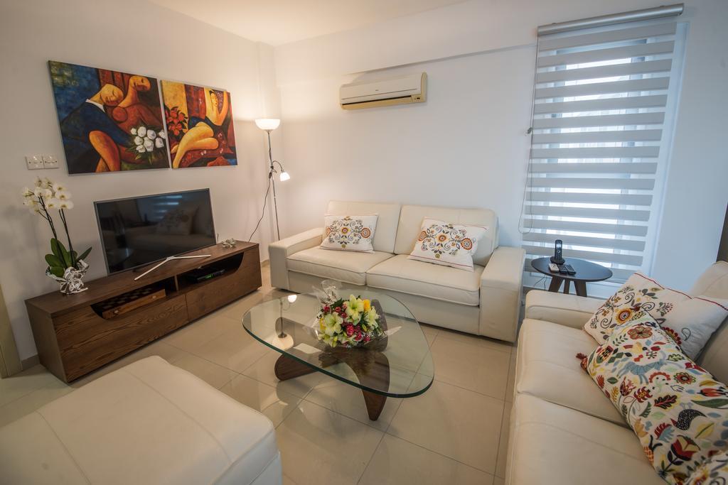 Skylight Megaron Apartment Larnaca Exterior photo